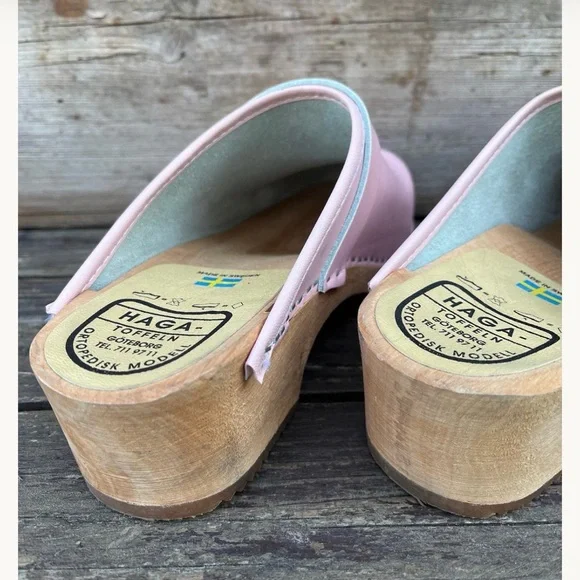 Cute Pink Leather Clogs - Picture 2 of 7